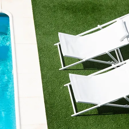 펜션 Perfeito - Floor Only 리바마르