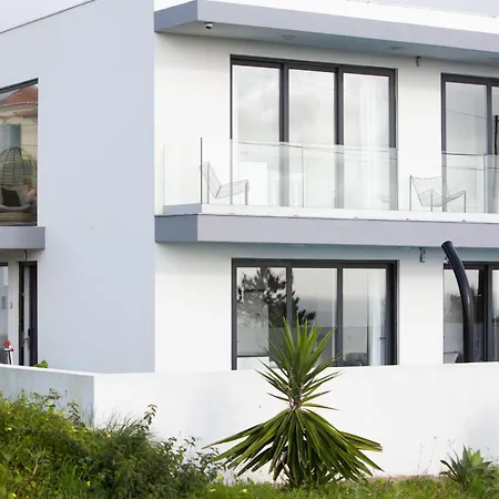 Perfeito - Floor Only 펜션 리바마르