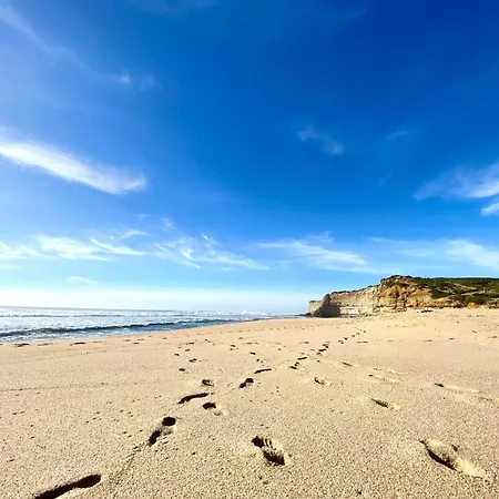 Perfeito - Floor With Ocean Views!